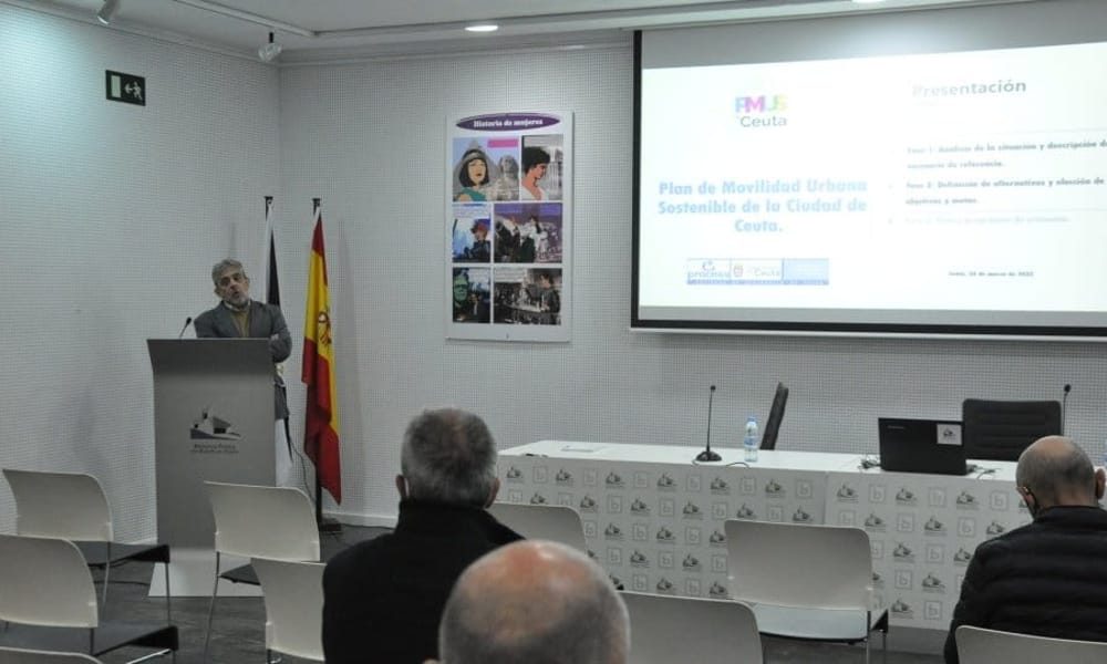 El PMUS planteará mejoras en el bus para que los ceutíes contaminen menos con el coche