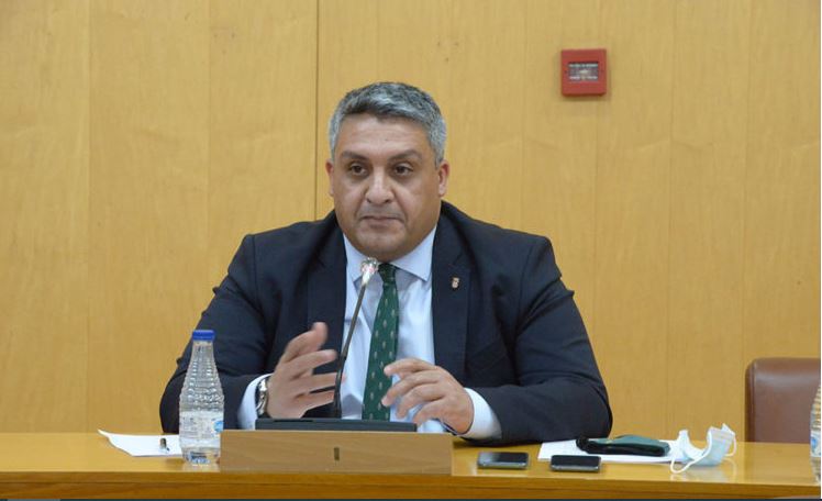 Medio Ambiente licita por 337.681 euros la compra de diez vehículos eléctricos