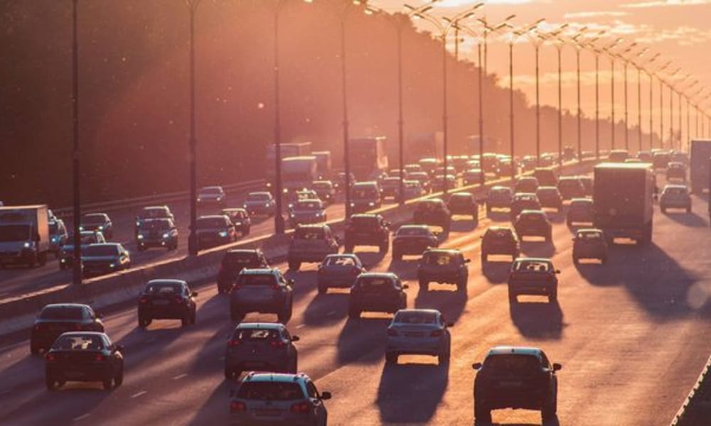 Adiós al coche de combustión: Noruega ya prohíbe su venta y otros países le ponen fecha de caducidad