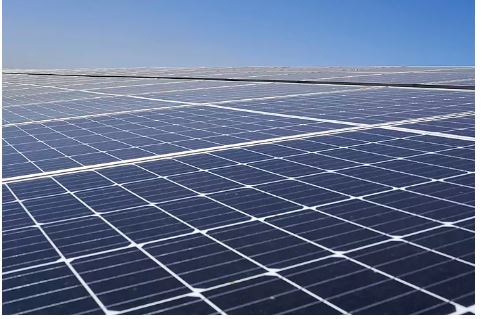 La UE generó más electricidad con renovables que con gas por primera vez en 2022